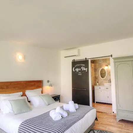 Casone Villa *
